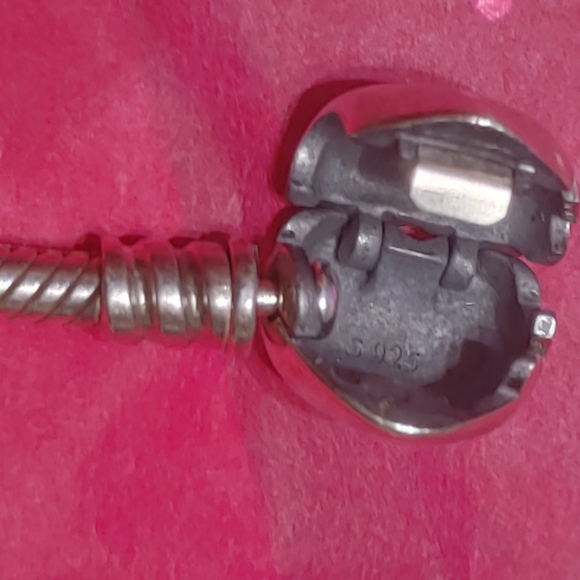 ʕ·ᴥ·ʔ Authentic Pandora Heart Clasp Snake Chain Bracelet #590719 - Picture 3 of 4